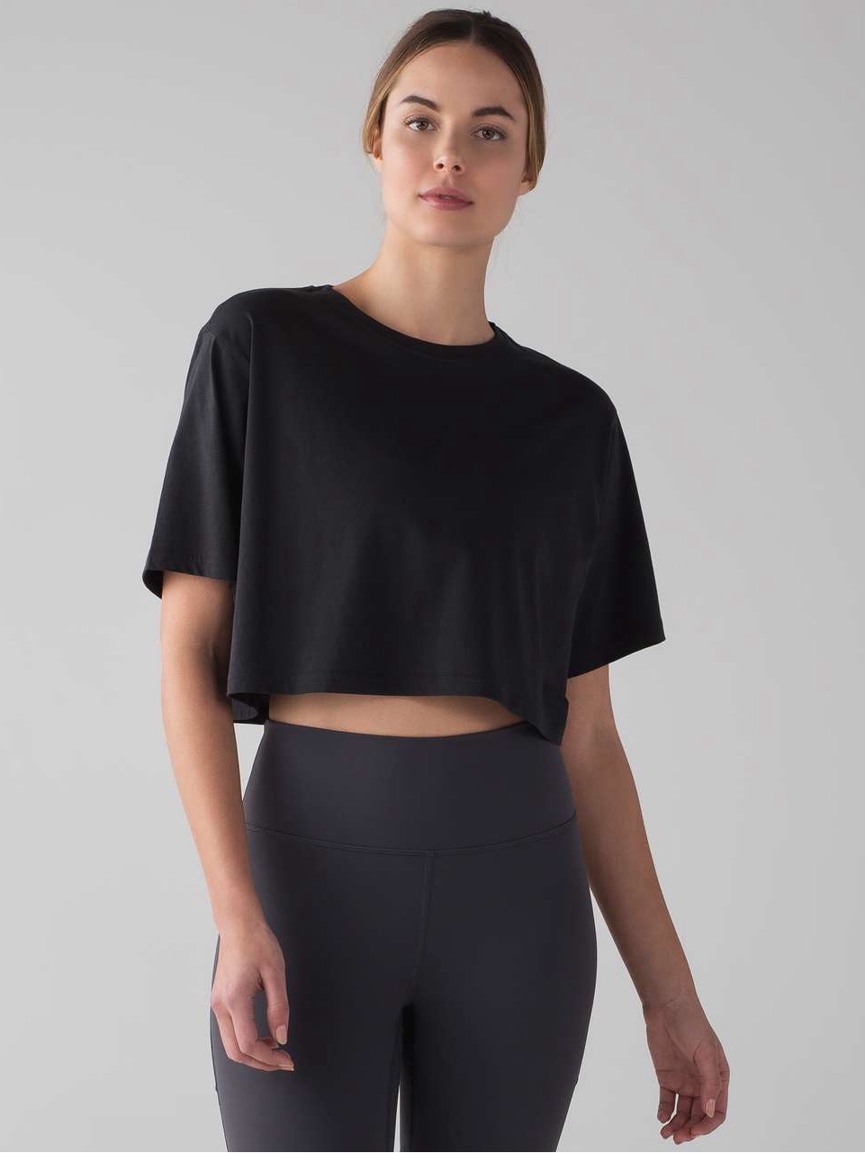 Lululemon Cortes Crop Tee Size 8 Black